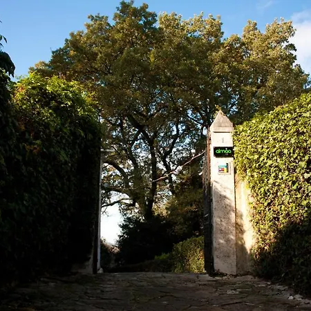 Almaa Hostel Sintra