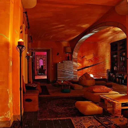 Almaa Hostel Sintra